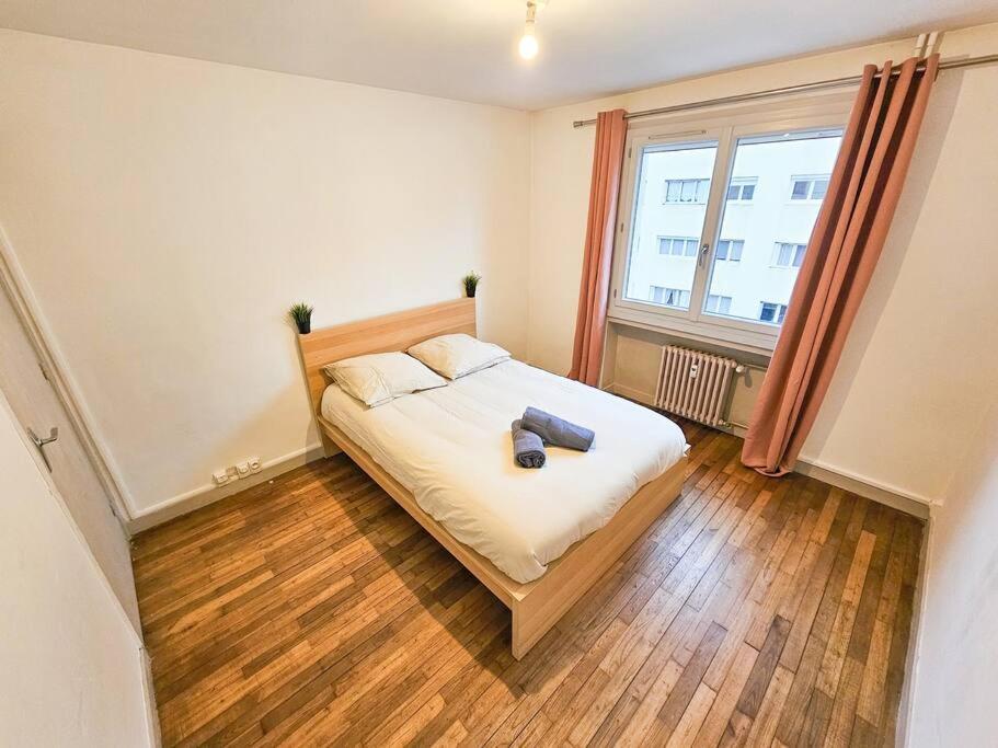 Le Bergson 3 Chambres Stationnement Gratuit Vila Velha Exterior foto