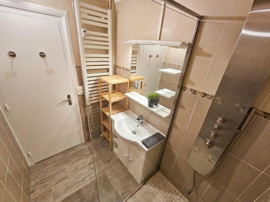 Le Bergson 3 Chambres Stationnement Gratuit Vila Velha Exterior foto