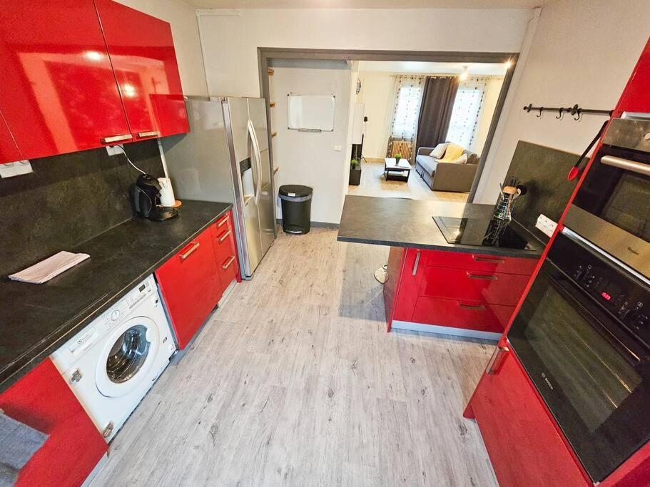 Le Bergson 3 Chambres Stationnement Gratuit Vila Velha Exterior foto